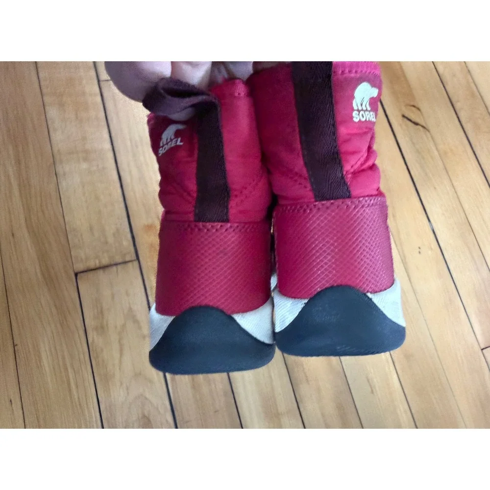 Sorel pink Whitney II‎ youth snow boots